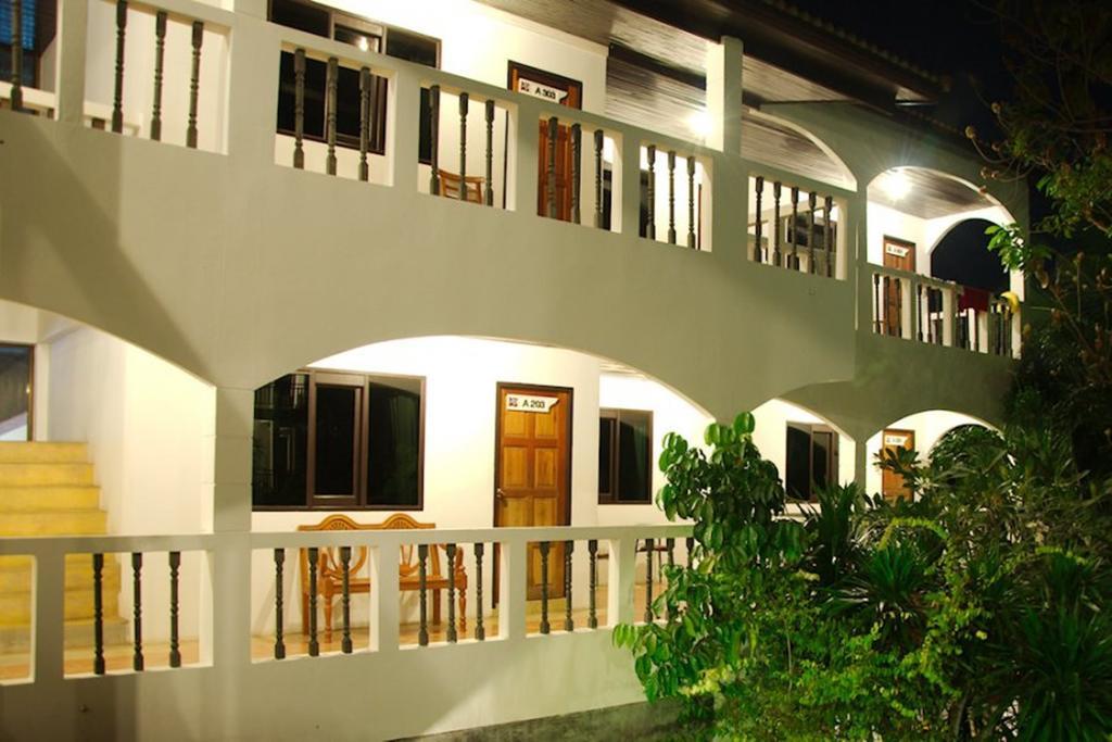 Holiday Park Koh Samui Buitenkant foto